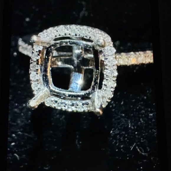 Semi Mount of 10K gold, .25 carats diamonds - Picture 5 of 8